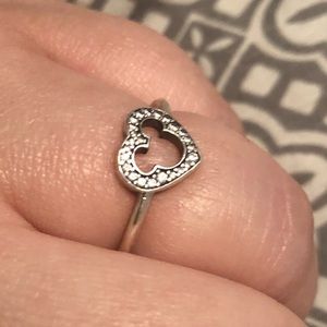 Pandora ring